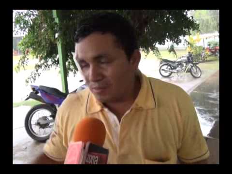 Profesores resultan heridos tras despiste de motocicleta . Profesores resultan heridos tras despiste de motocicleta .