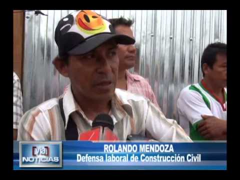 Trabajadores de construcción civil realizan plantón en obra de hospital Trabajadores de construcción civil realizan plantón en obra de hospital