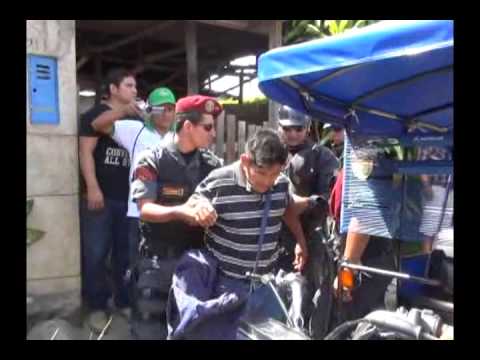 Un herido tras choque de motocar con camión