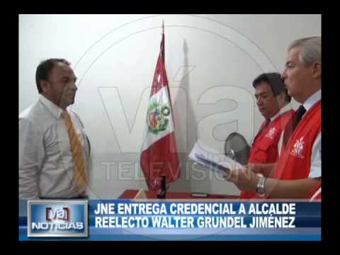 JNE entrega credencial a alcalde reelecto Walter Grundel Jiménez JNE entrega credencial a alcalde reelecto Walter Grundel Jiménez