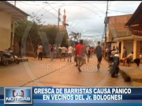 Gresca de barristas causa pánico en vecinos del Jr. Bolognesi Gresca de barristas causa pánico en vecinos del Jr. Bolognesi