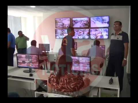 Regidor inspeccionó central de cámaras de video vigilancia Regidor inspeccionó central de cámaras de video vigilancia
