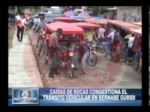 Caídas de rocas congestiona el tránsito vehicular en Bernabe Guridi Caídas de rocas congestiona el tránsito vehicular en Bernabe Guridi