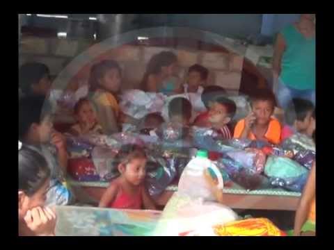 Donan alimentos y ropa a niños de comedor infantil de Pachacutec