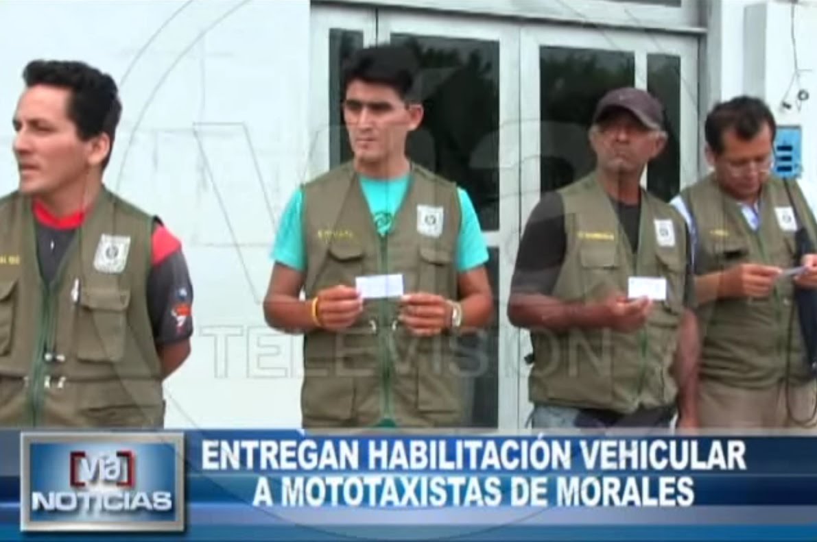 Entregan habilitación vehicular a mototaxistas de Morales Entregan habilitación vehicular a mototaxistas de Morales