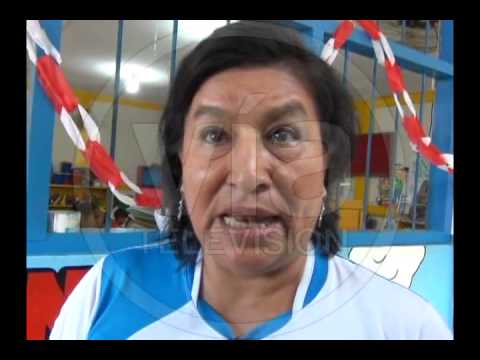 Padres de familia se oponen al cambio de directora del jardín 0304
