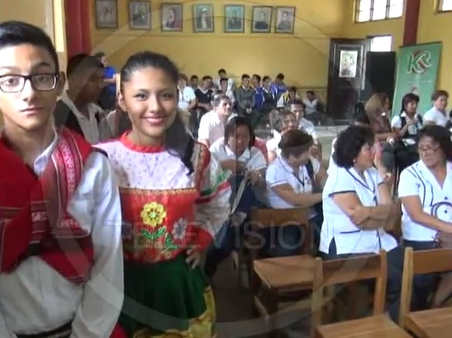 I.E Santa Rosa organiza primer concurso de danzas folclóricas