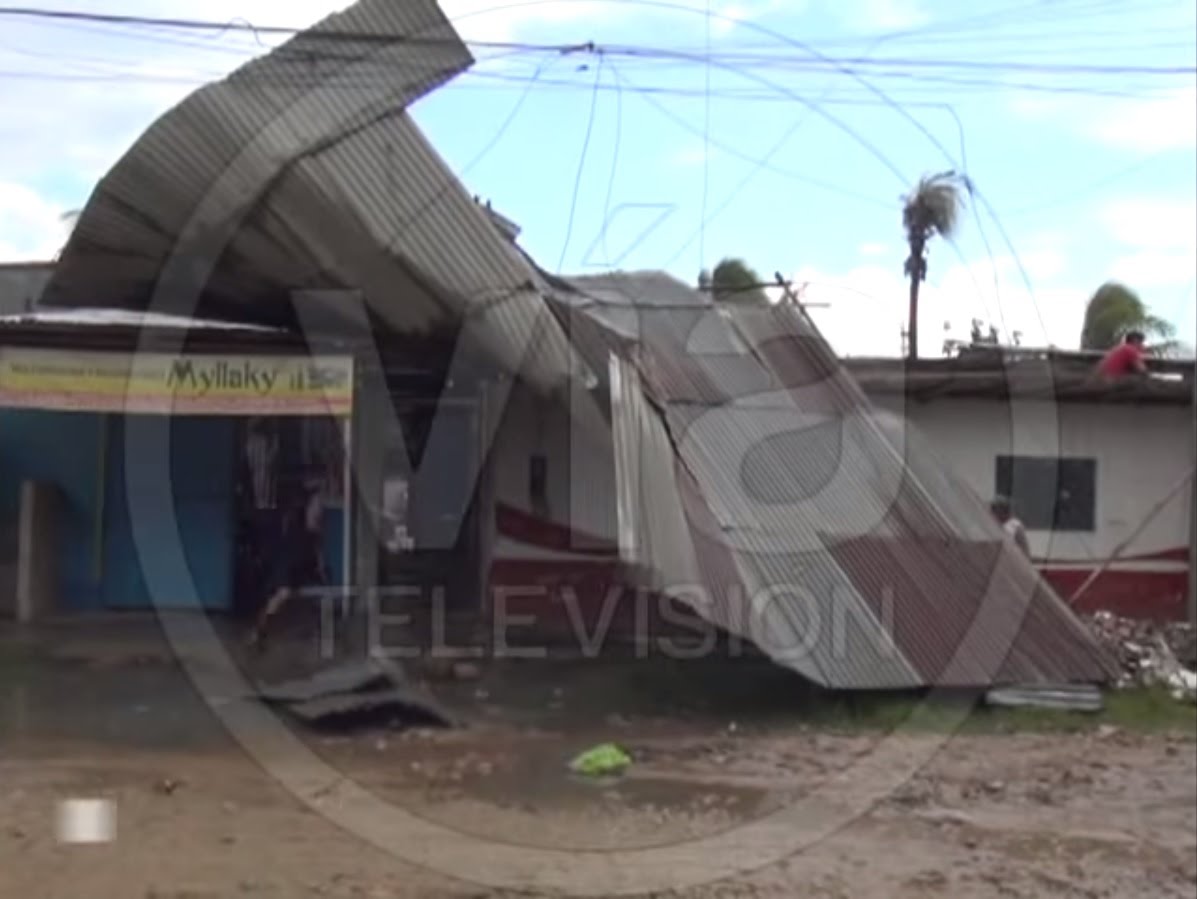 Torrencial lluvia acompañado de viento causa estragos en diferentes sectores