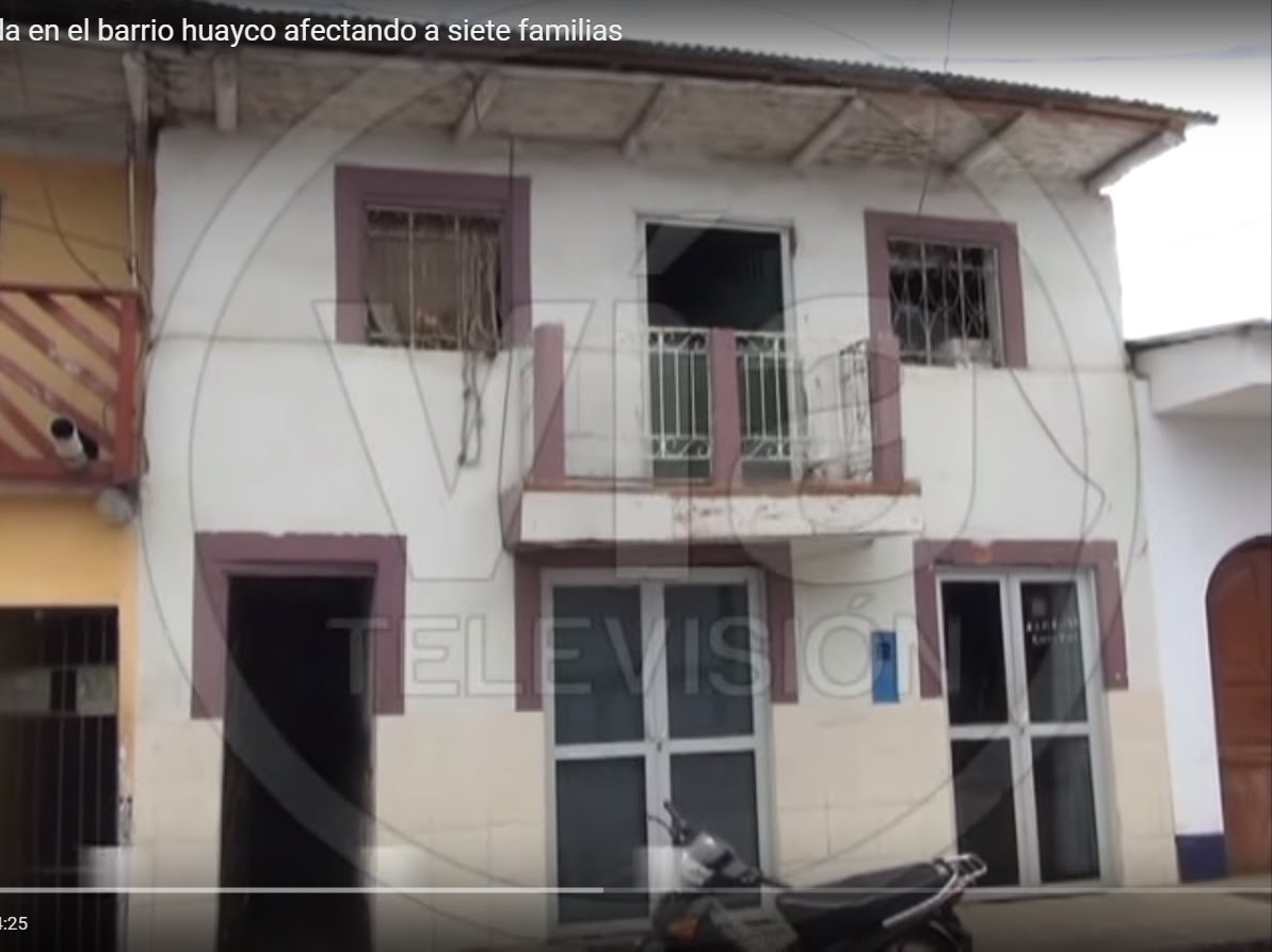 Colapsa vivienda en el barrio Huayco afectando a siete familias Colapsa vivienda en el barrio Huayco afectando a siete familias
