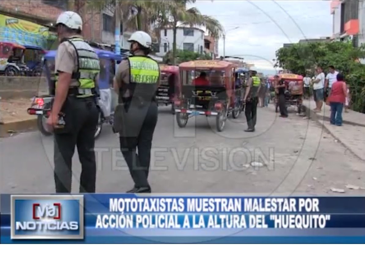 Mototaxistas muestran malestar por acción policial a la altura del “Huequito”