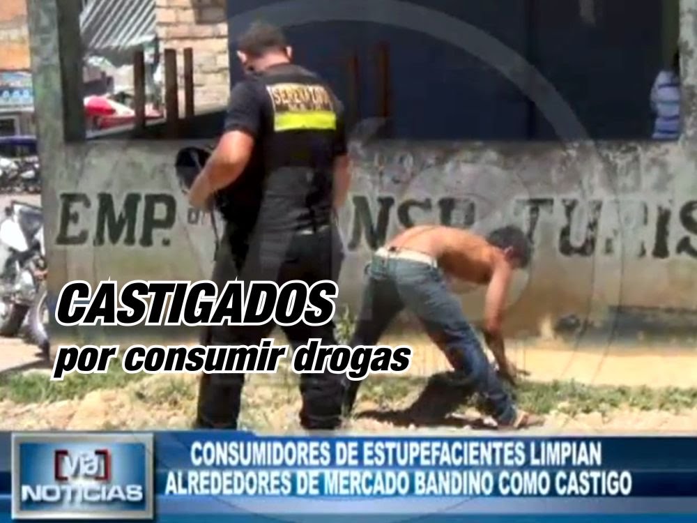 Consumidores de estupefacientes limpian alrededores de mercado bandino como castigo Consumidores de estupefacientes limpian alrededores de mercado bandino como castigo
