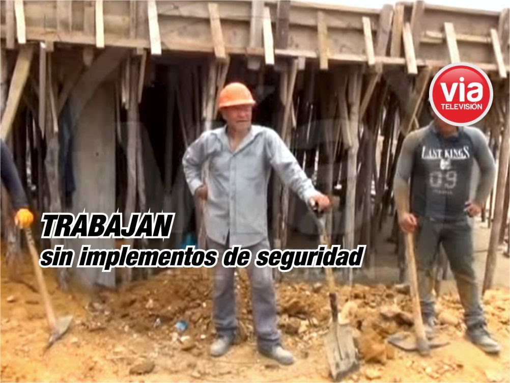 Obreros de la construcción del colegio Tarapoto laboran sin seguridad