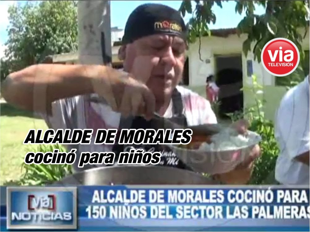 Alcalde de Morales cocinó para 150 niños del sector Las Palmeras