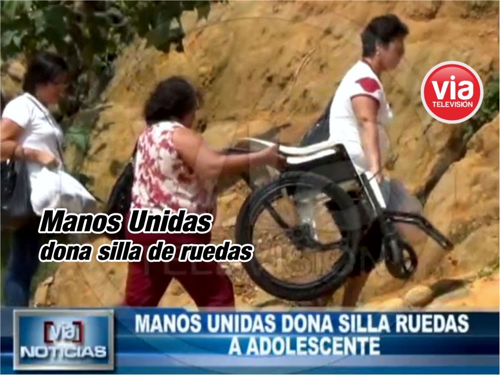 Manos unidas dona silla de ruedas a adolescente Manos unidas dona silla de ruedas a adolescente