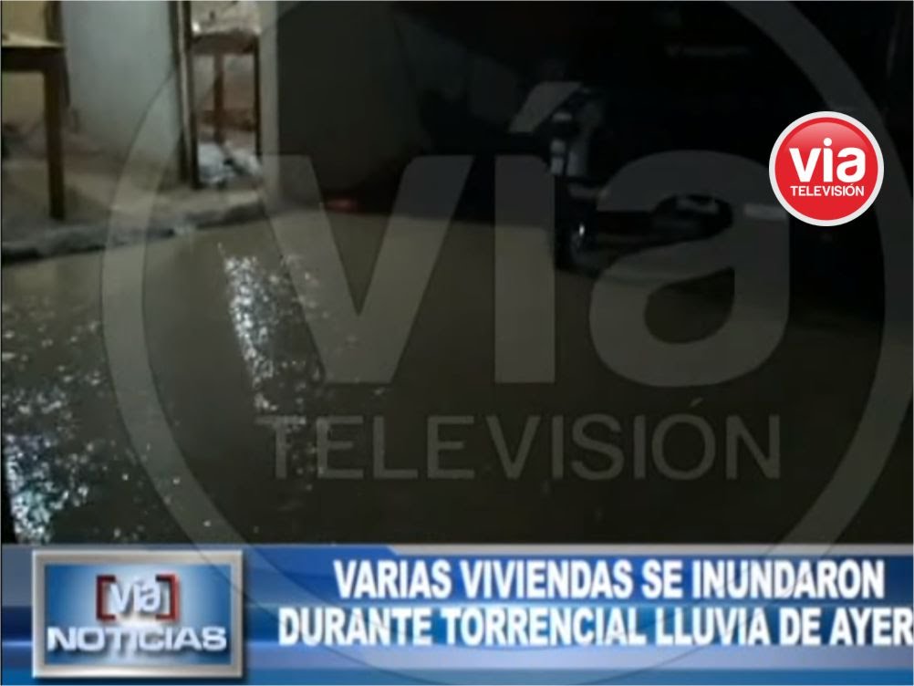 Varias viviendas se inundaron durante torrencial lluvia