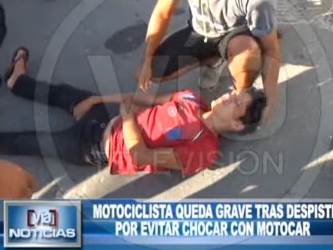 Motociclista queda grave tras despiste por evitar chocar con motocar Motociclista queda grave tras despiste por evitar chocar con motocar