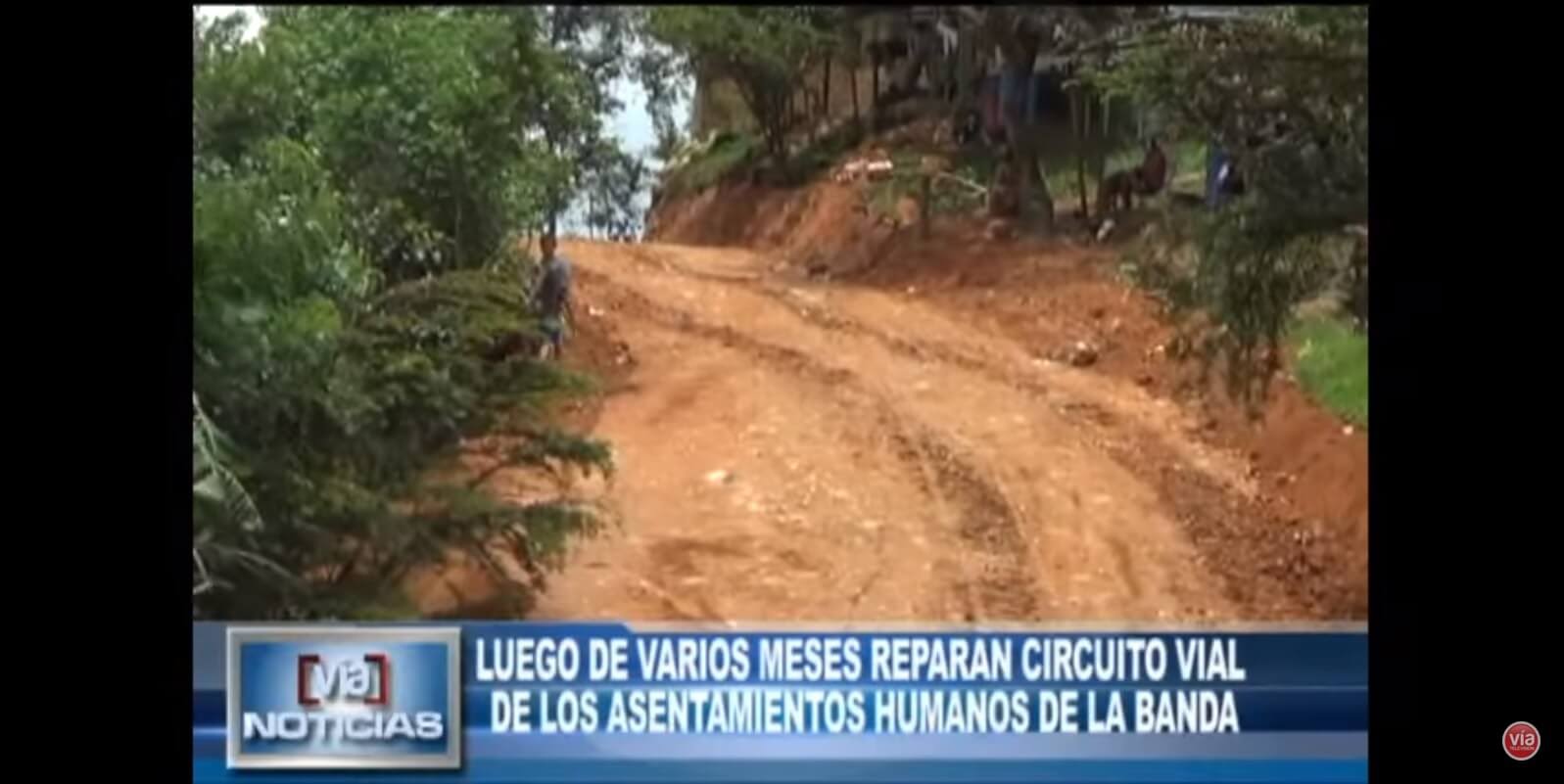 Luego de varios meses reparan circuito vial de los asentamientos humanos de La Banda Luego de varios meses reparan circuito vial de los asentamientos humanos de La Banda