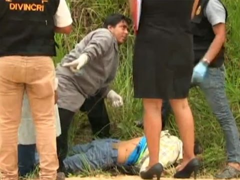 Peritos de la DIVICAJ y Ministerio Público investigan asesinato de mototaxista Peritos de la DIVICAJ y Ministerio Público investigan asesinato de mototaxista