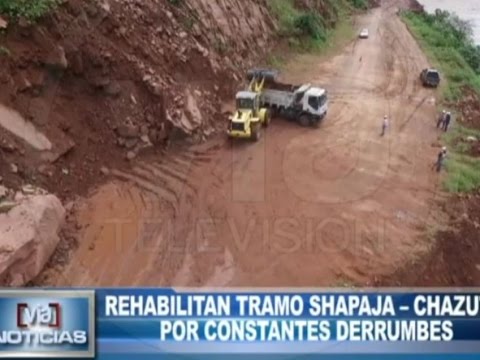 Rehabilitan tramo Shapaja – Chazuta por constantes derrumbes Rehabilitan tramo Shapaja – Chazuta por constantes derrumbes