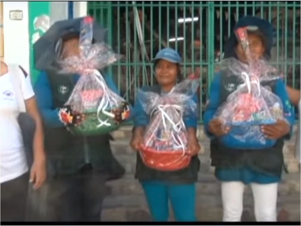 Tarapoto: Sorprenden a mujeres trabajadoras con presentes por el día de la madre Tarapoto: Sorprenden a mujeres trabajadoras con presentes por el día de la madre
