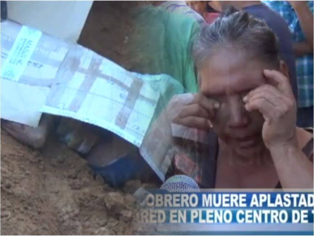 Obrero muere aplastado por pared en pleno centro de Tarapoto Obrero muere aplastado por pared en pleno centro de Tarapoto
