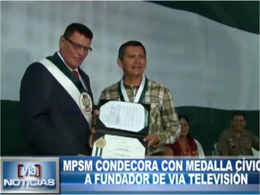 MPSM condecora con medalla cívica a fundador de VIA Televisión MPSM condecora con medalla cívica a fundador de VIA Televisión