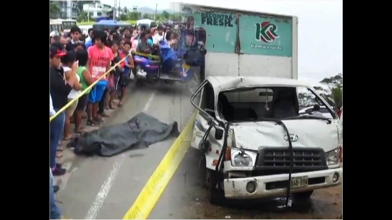 Un muerto y tres heridos deja tripe choque a la altura de la UCV Un muerto y tres heridos deja tripe choque a la altura de la UCV