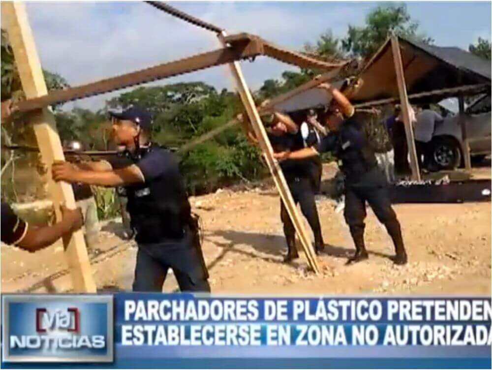 Parchadores de plástico pretenden establecerse en zona no autorizada Parchadores de plástico pretenden establecerse en zona no autorizada