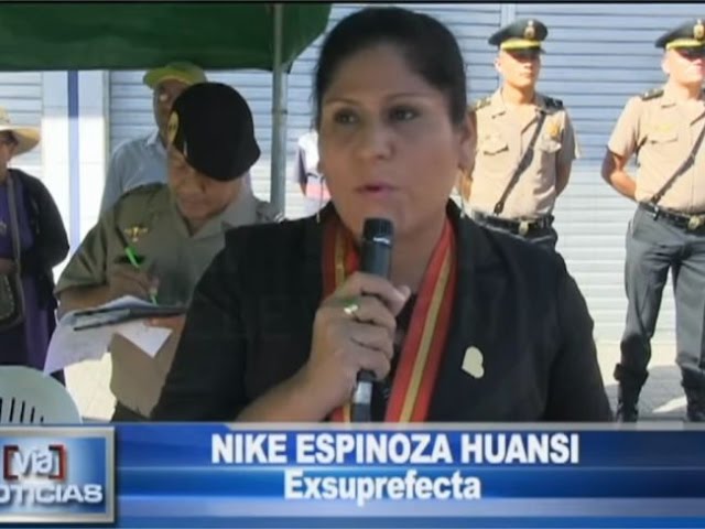 Nike Espinoza participó en ceremonia por última vez como Subprefecta