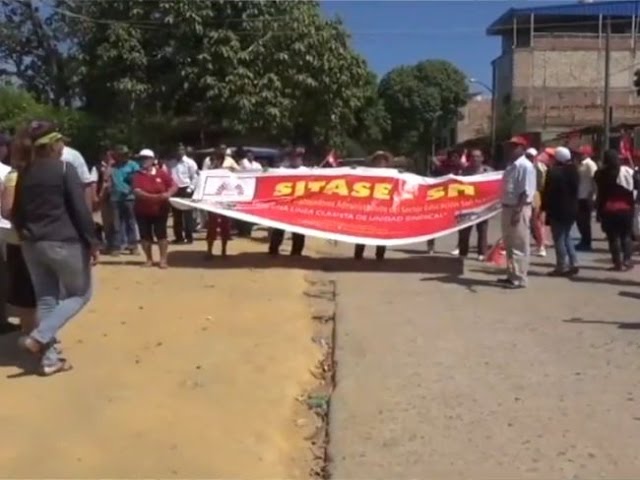 Trabajadores administrativos de las direcciones del GORESAM acatan huelga indefinida Trabajadores administrativos de las direcciones del GORESAM acatan huelga indefinida