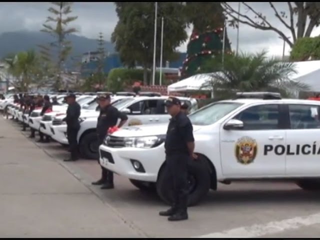 Ministro del Interior entrega 66 vehículos policiales para San Martín Ministro del Interior entrega 66 vehículos policiales para San Martín