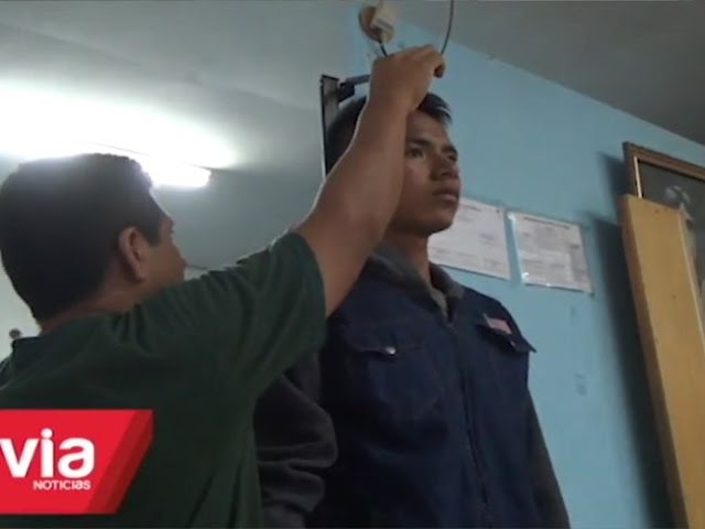 Jóvenes de 17 años obligados a obtener constancia de inscripción militar Jóvenes de 17 años obligados a obtener constancia de inscripción militar