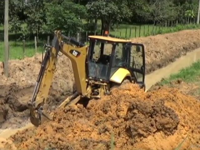 Ruptura de tubería afecta abastecimiento de agua potable en La Banda de Shilcayo Ruptura de tubería afecta abastecimiento de agua potable en La Banda de Shilcayo