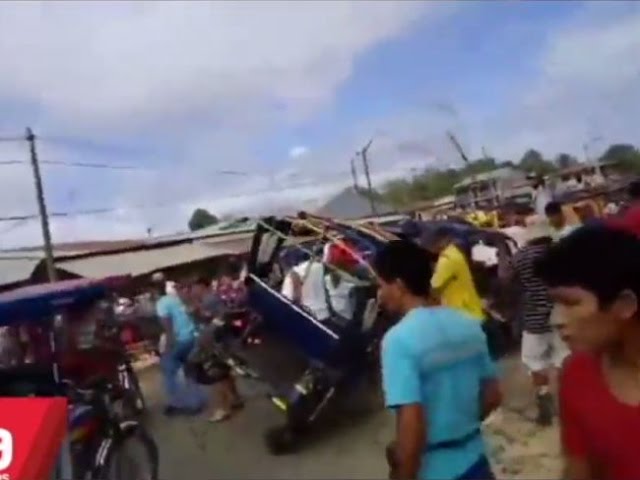 Huelguistas y mototaxistas se enfrentan en la huelga de Yurimaguas Huelguistas y mototaxistas se enfrentan en la huelga de Yurimaguas