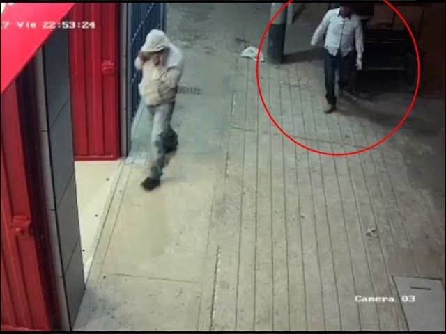 Asaltan supermercado y se llevan cuatro mil soles Asaltan supermercado y se llevan cuatro mil soles