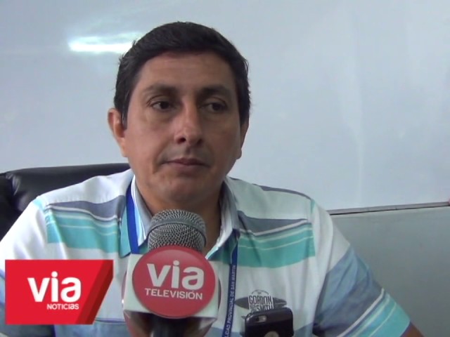 Gerente de obras del municipio responde a vecinos de barrio Túpac Amaru Gerente de obras del municipio responde a vecinos de barrio Túpac Amaru