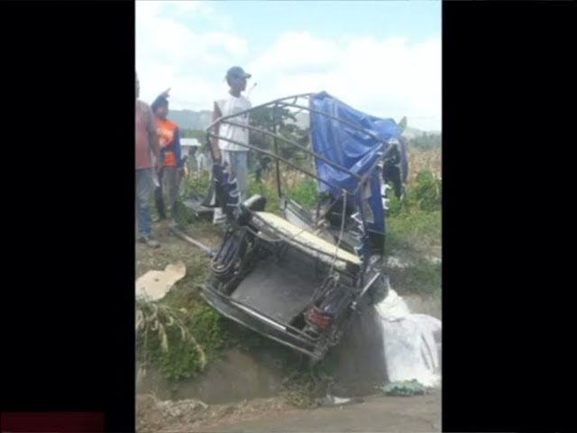 Camioneta embiste a motocar dejando un muerto y dos heridos Camioneta embiste a motocar dejando un muerto y dos heridos