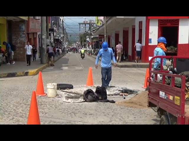 Cambian tapas de buzones de EMAPA San Martín Cambian tapas de buzones de EMAPA San Martín