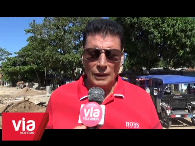 Alcalde Provincial de San Martín inspecciona obra en jirón Sinchi Roca