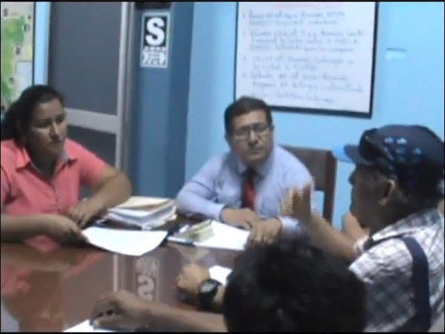 Buscan solución a denuncia interpuesta por padres de familia del Colegio Santa Rosa Buscan solución a denuncia interpuesta por padres de familia del Colegio Santa Rosa