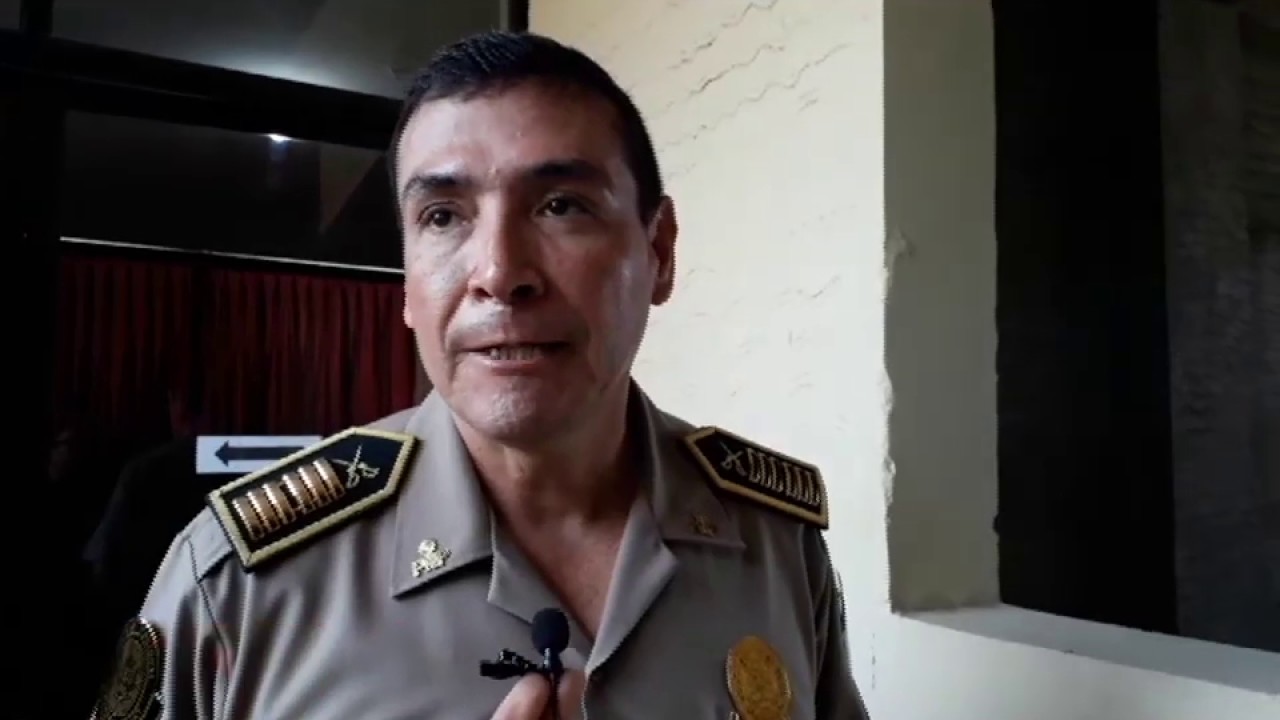 Nueva Cajamarca: un muerto tras violento choque de combi y motocicleta