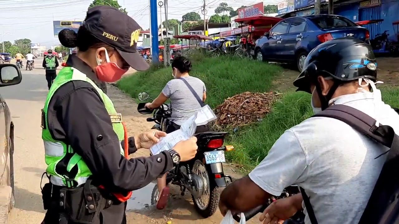 Tarapoto: retienen vehículos por desacatar estado de emergencia Tarapoto: retienen vehículos por desacatar estado de emergencia