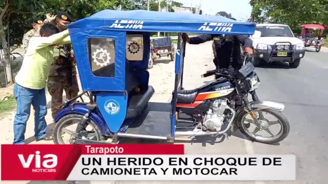 Tarapoto: un herido en choque de camioneta y motocar Tarapoto: un herido en choque de camioneta y motocar