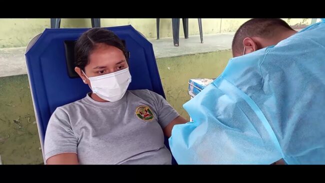 Policías donan sangre en campaña del sector salud Policías donan sangre en campaña del sector salud