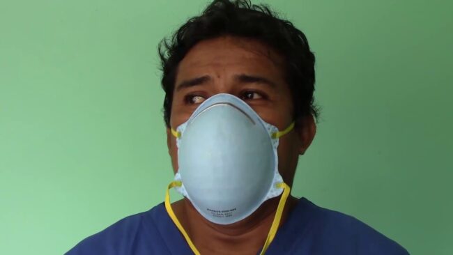 Trabajadores del centro de salud de Morales acatan segundo día de huelga