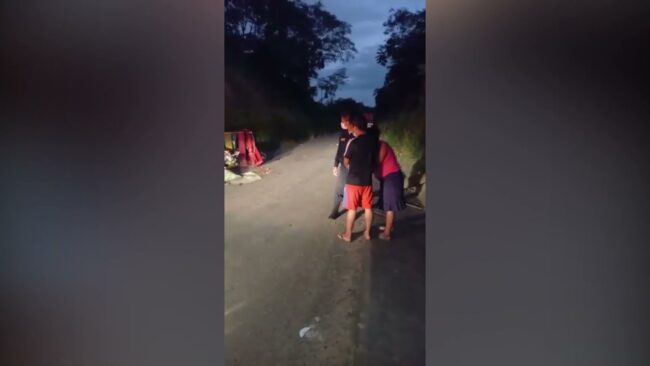 Choque de tráiler y mototaxi deja un muerto en carretera a Sisa Choque de tráiler y mototaxi deja un muerto en carretera a Sisa