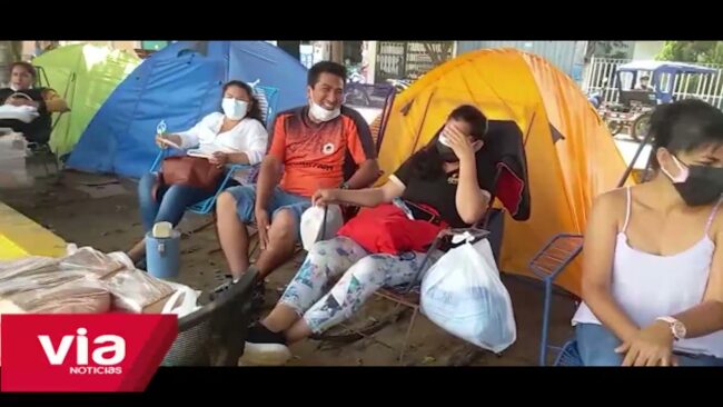 Familiares de pacientes COVID solicitan apoyo a autoridades Familiares de pacientes COVID solicitan apoyo a autoridades