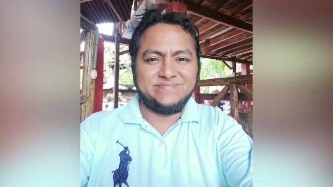 Violento choque de mototaxis fue captado por cámara de seguridad Violento choque de mototaxis fue captado por cámara de seguridad