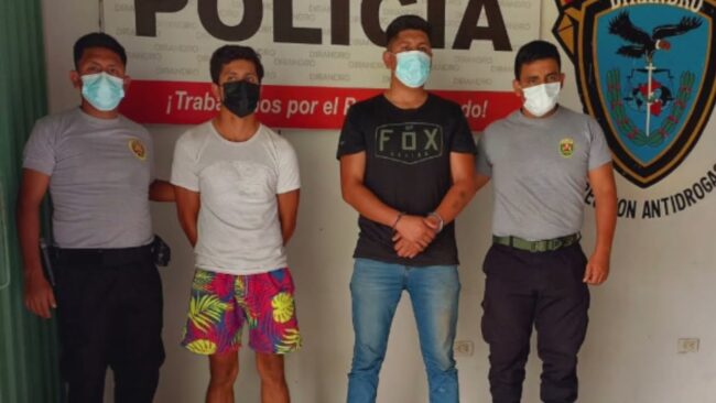 Detienen a dos sujetos transportando  más de 9 kilos de droga del Pongo a Tarapoto