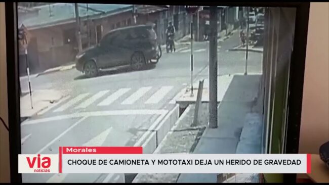 Choque de camioneta y mototaxi deja un herido de gravedad